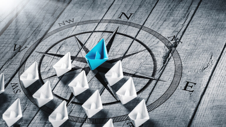 When CEOs Face the Storm: 12 Lessons in Crisis Leadership 